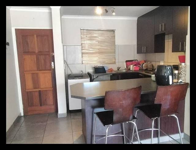 3 BEDROOM APARTMENT FOR SALE IN DIE HOEWES